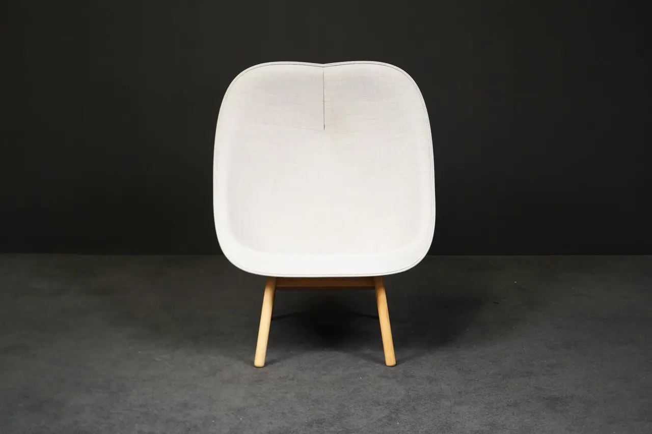 Hay Sessel / Hochlehner ‚Uchiwa‘ Stoff Eiche — Bild 1