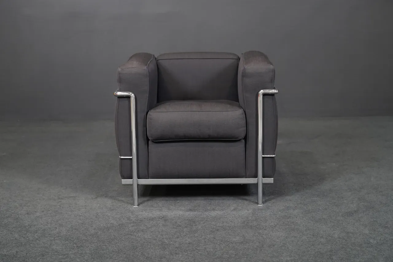 Cassina LC2 Sessel Hopsak Dunkelgrau — Bild 1