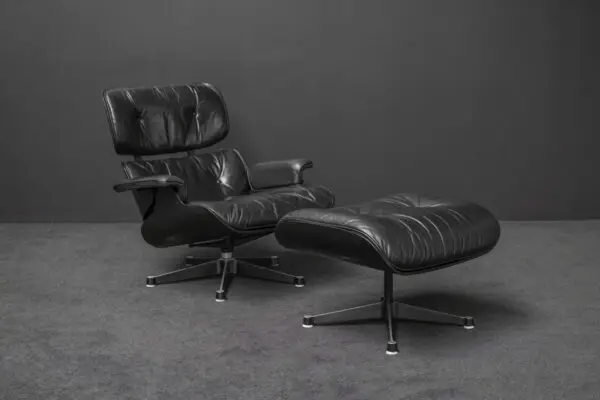 Herman Miller by Vitra Lounge Chair + Ottomane Leder Schwarz