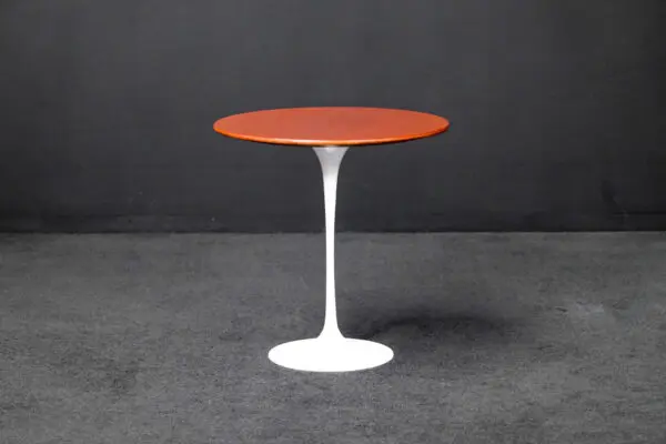 Knoll International Saarinen Tulip