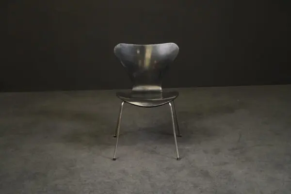 Fritz Hansen Stuhl ‚Serie 7‘ Schwarz