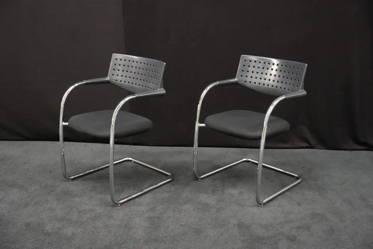 2x Vitra VisaVis Freischwinger Stoff / Schwarz — Bild 1