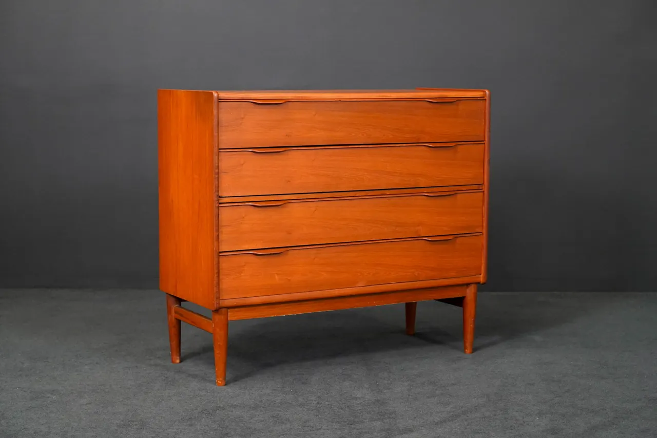 Kommode aus Teakholz — Bild 1