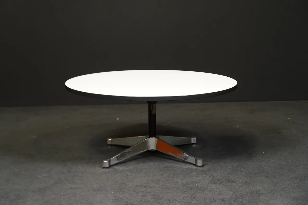 Herman Miller Coffee Table / Couchtisch Kunststoff Chrom — Bild 1