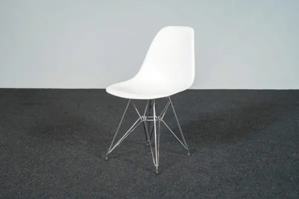 Vitra DSR Plastic Chair