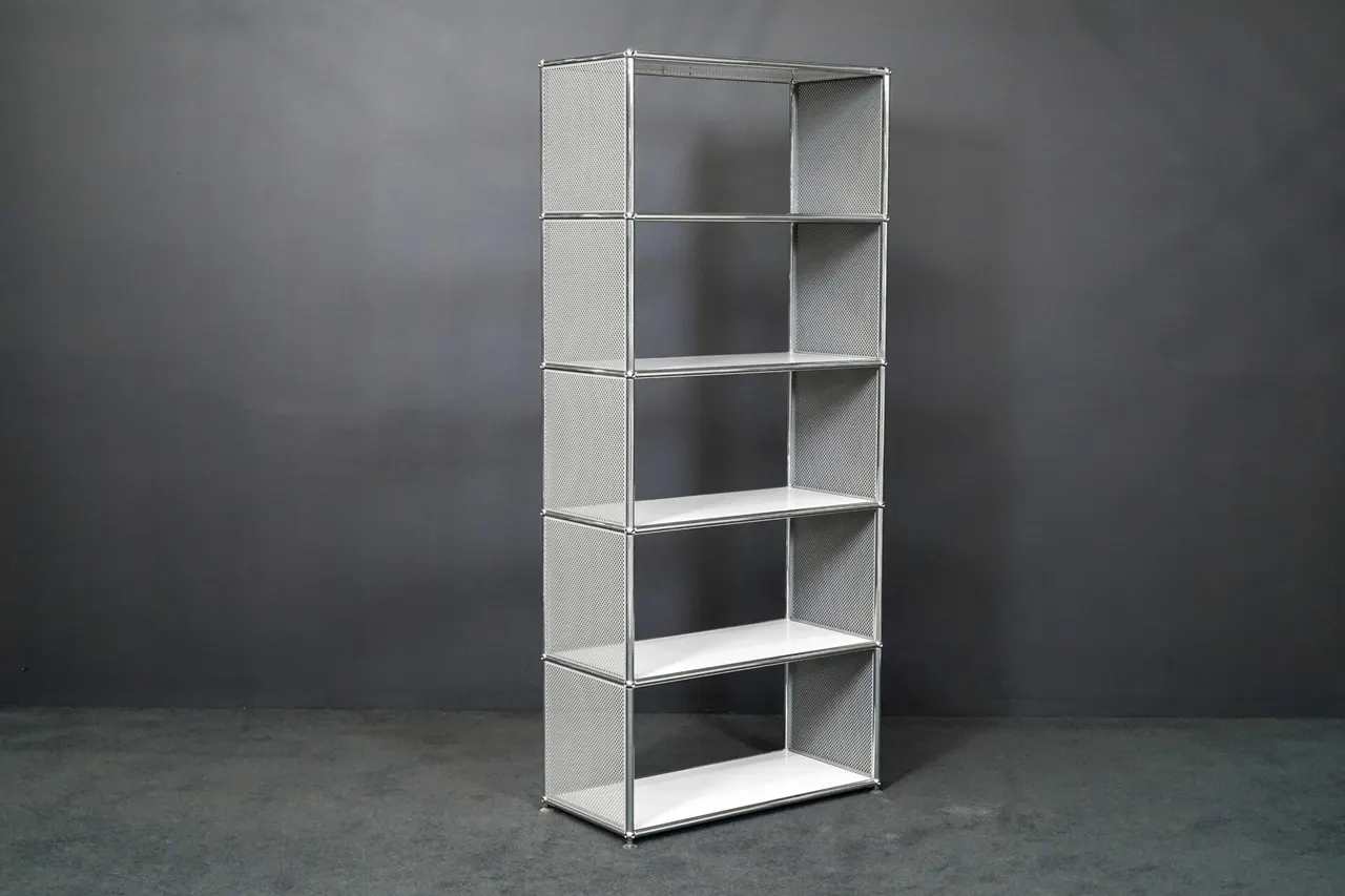 USM Haller Wandregal — Bild 1