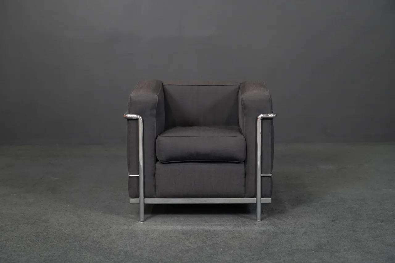 Cassina LC2 Sessel Hopsak Dunkelgrau — Bild 1