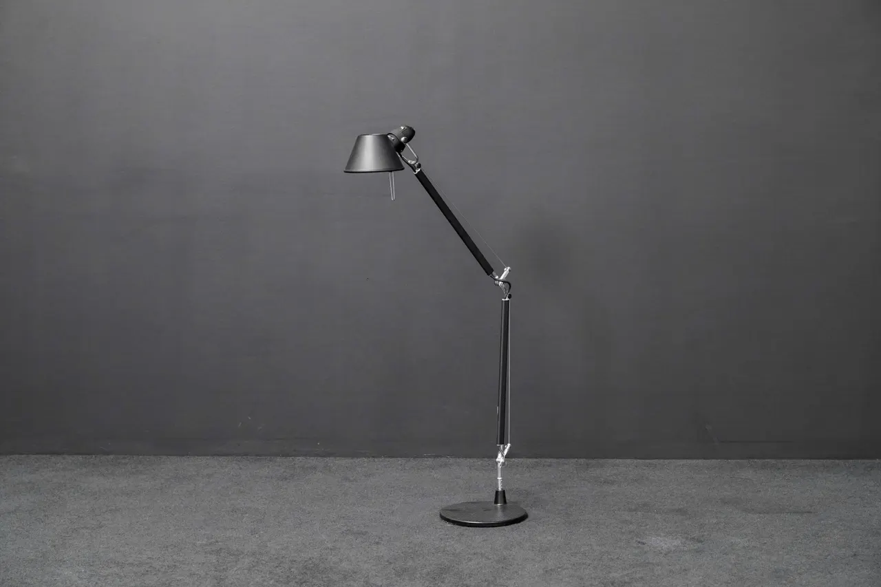 Artemide Tolomeo Tavolo Schwarz — Bild 1