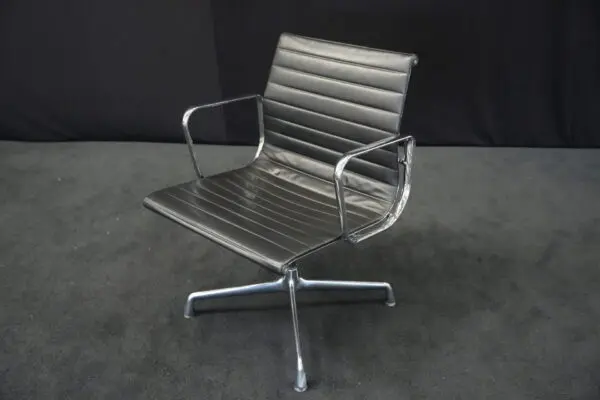 Herman Miller für Vitra  – Leder / schwarz