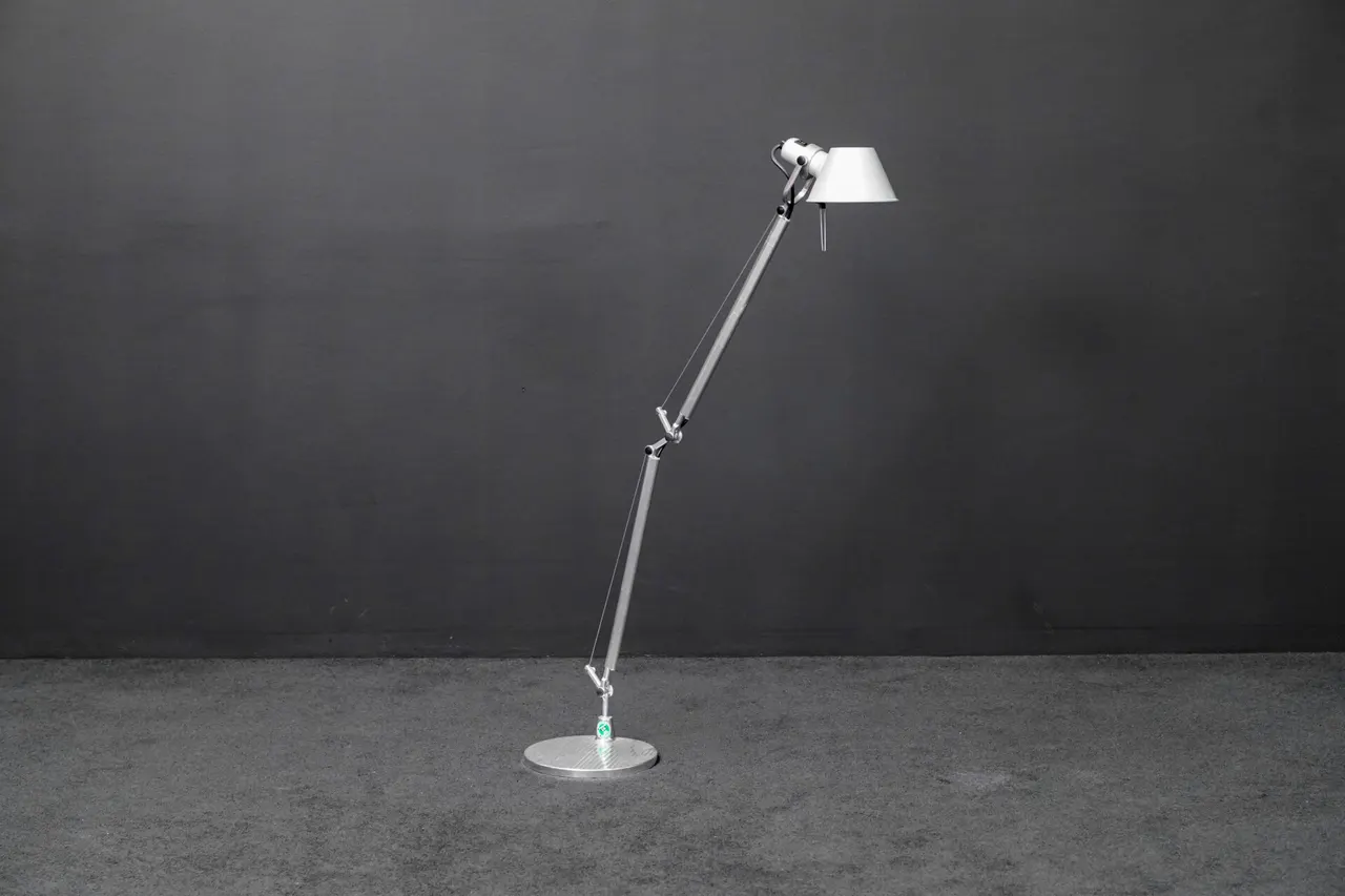 Artemide Tolomeo Tavolo Aluminium — Bild 1