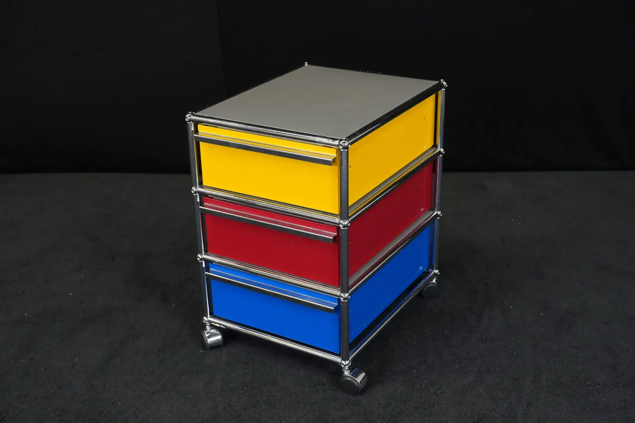 USM Haller Rollcontainer – mehrfarbig — Bild 1