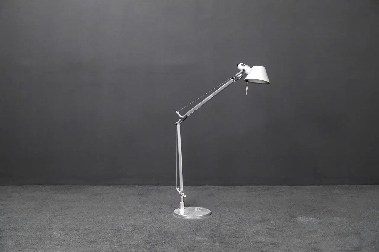 Artemide Tolomeo Tavolo Aluminium — Bild 1