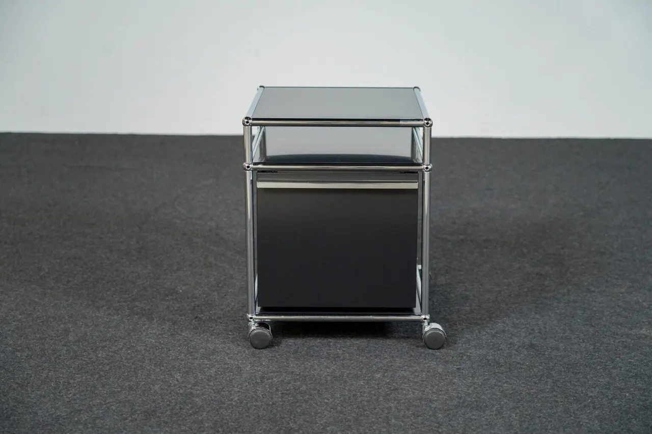 USM Haller Rollcontainer — Bild 1