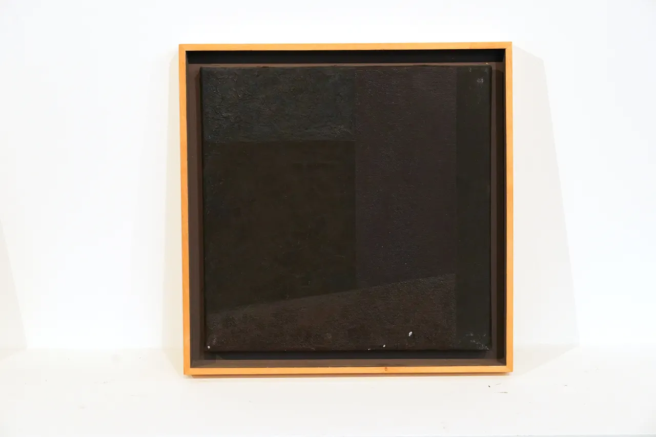 Gerahmtes Gemälde auf Leinwand — Bild 1