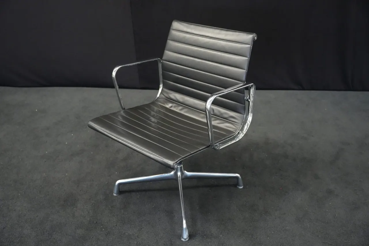 Herman Miller für Vitra  – Leder / schwarz — Bild 1