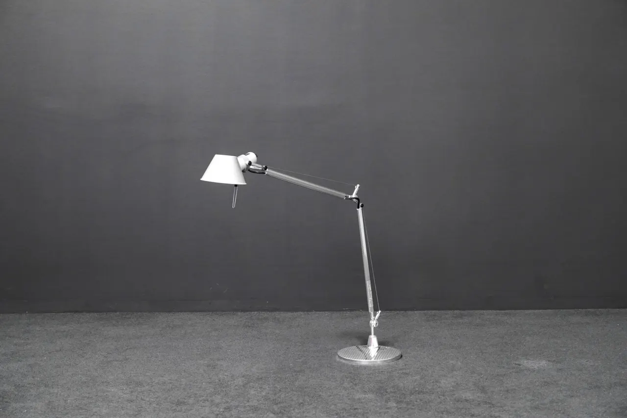 Artemide Tolomeo Tavolo Aluminium — Bild 1