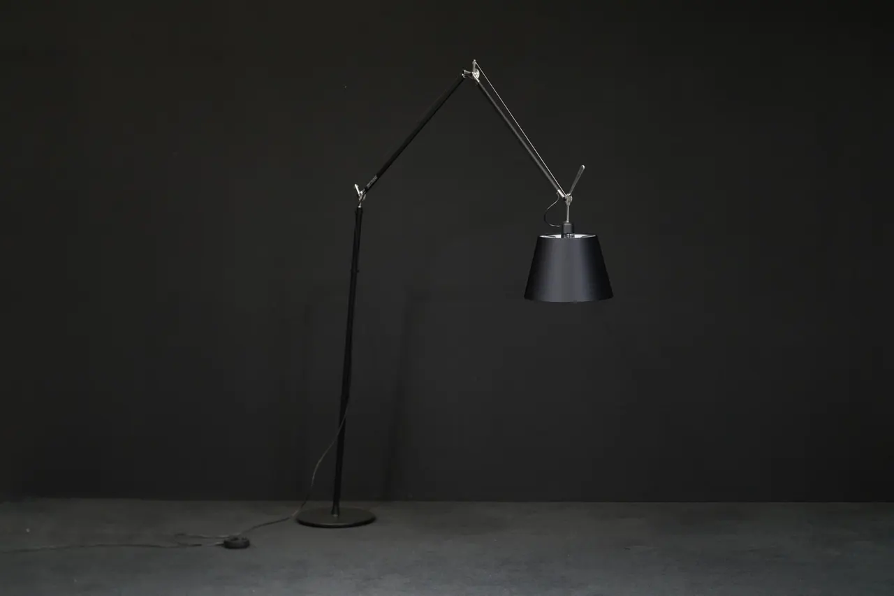 Artemide Stehlampe ‚Tolomeo Mega Floor‘ Schwarz — Bild 1