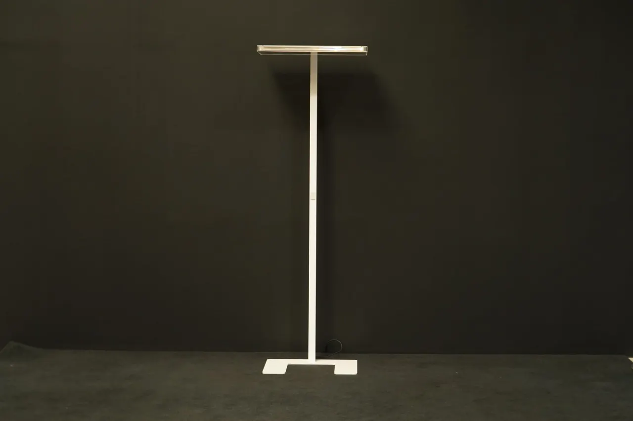 ZumTobel  Stehleuchte ‚Sfera S‘ Metall — Bild 1