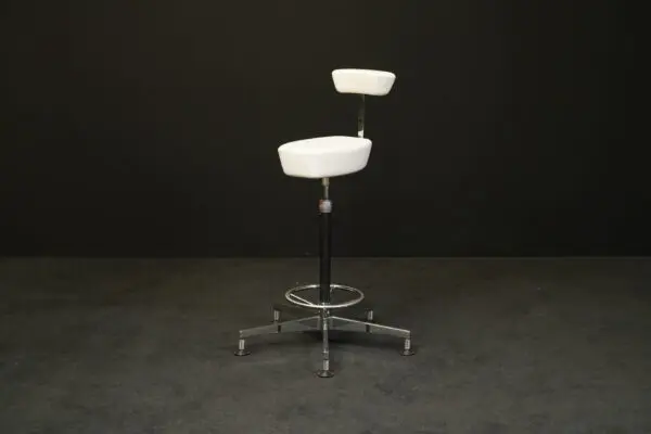 Vitra Drehstuhl / Hocker ‚Perch‘ Leder Chrom