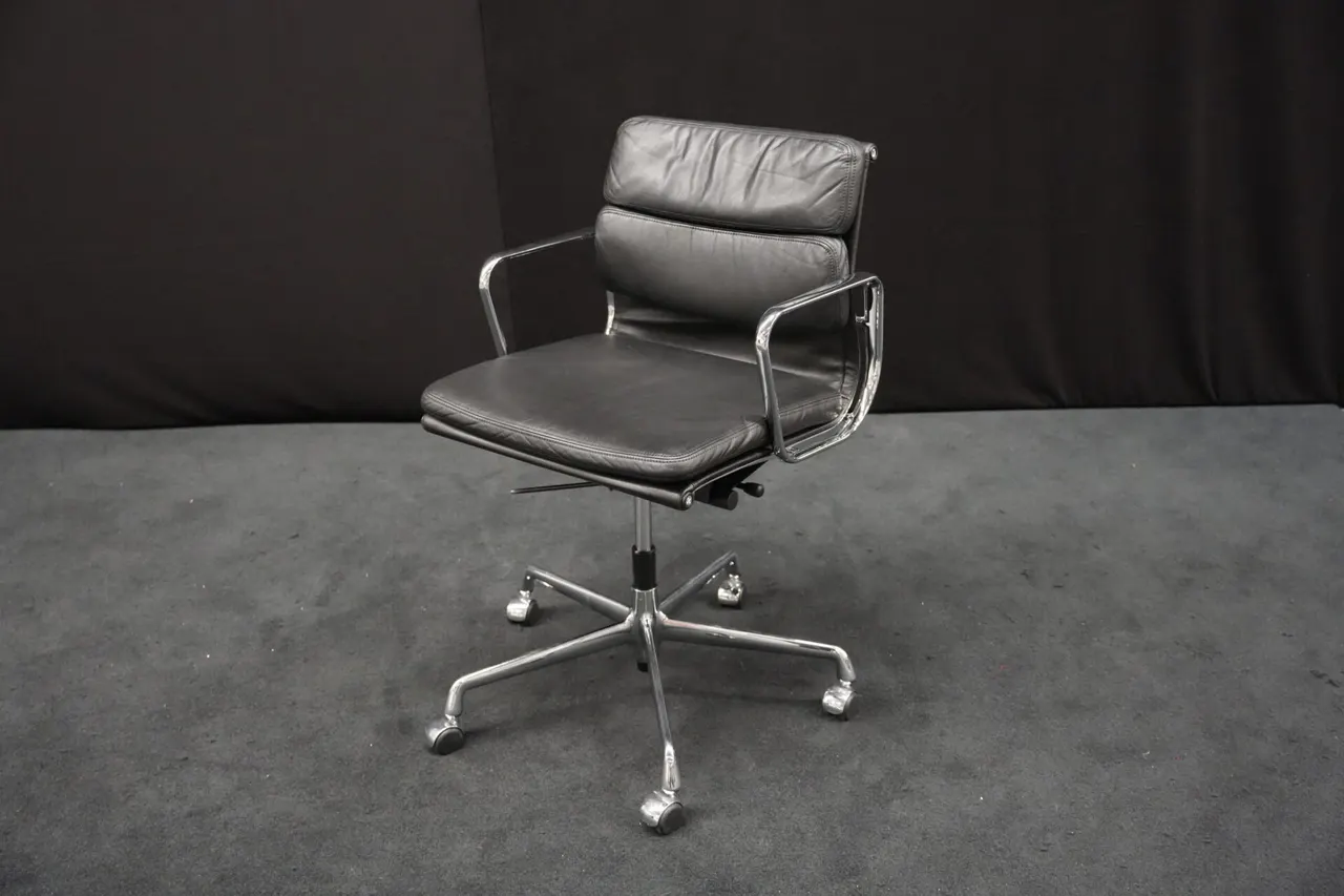 Herman Miller für Vitra | EA 217 / schwarz — Bild 1