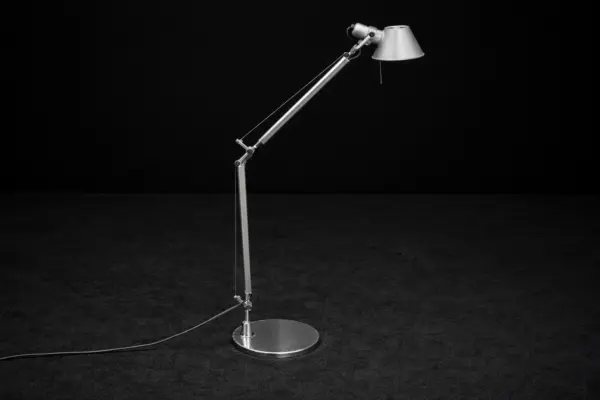 Artemide Tischleuchte ‚Tolomeo Tavolo‘ Aluminium