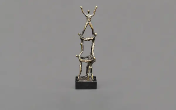 Skulptur „Gerard – Gemeinsam zum Erfolg“
