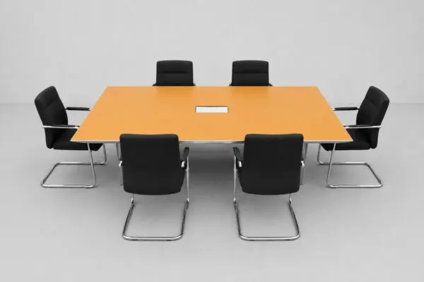 Konferenztisch Orange (ohne Stühle!)