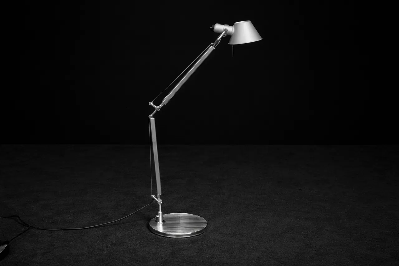 Artemide Tischleuchte ‚Tolomeo Tavolo‘ Aluminium — Bild 1