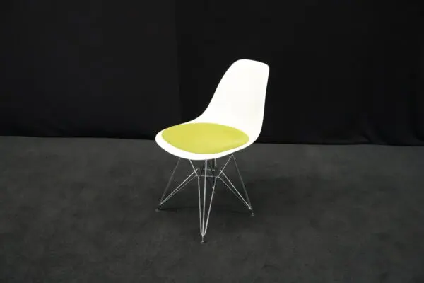 Vitra Plastic Side Chair RE DSR