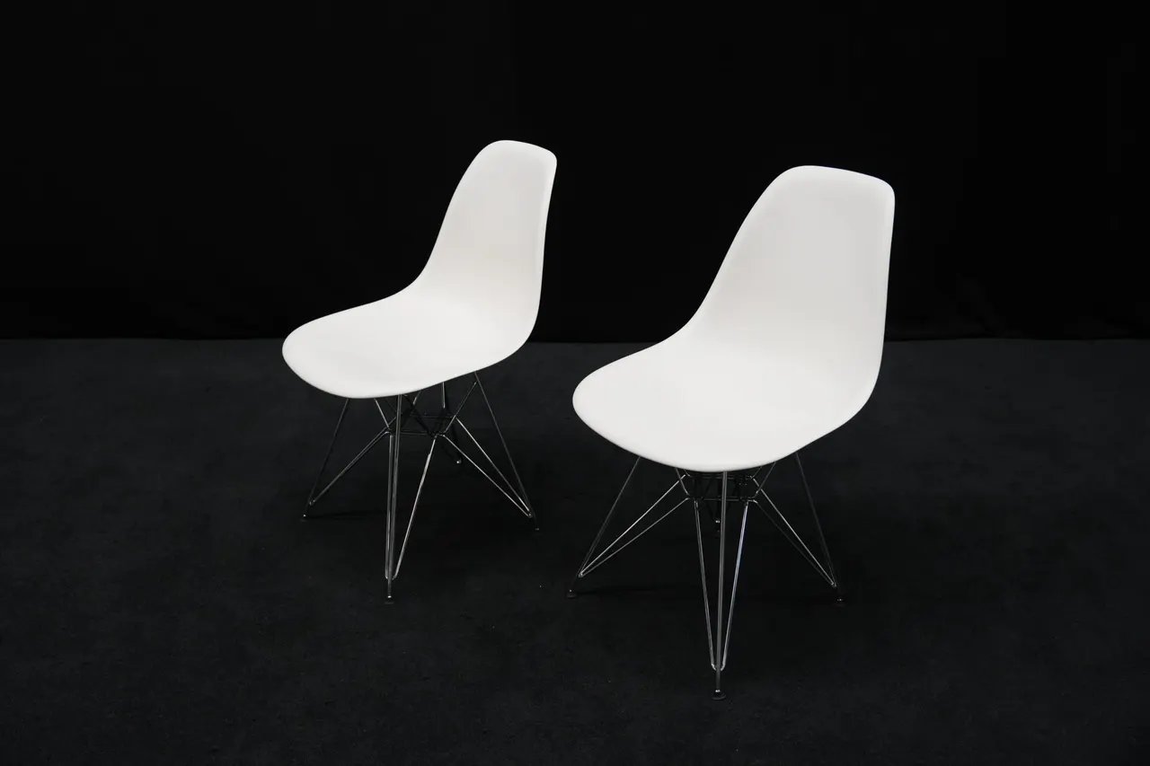 2x Vitra Plastic Side Chair RE DSR — Bild 1